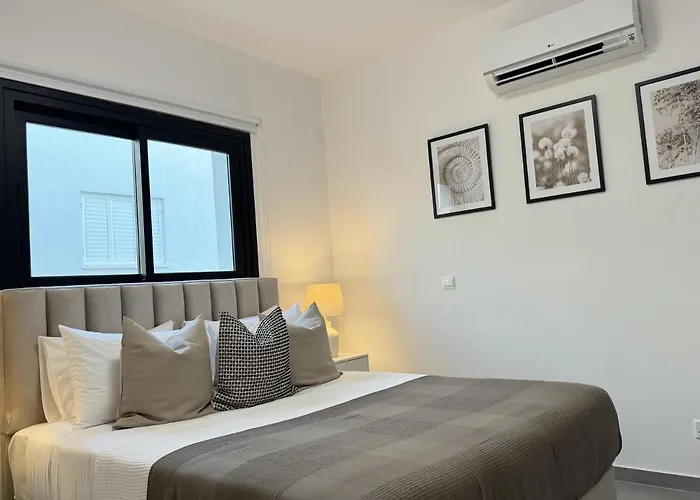 Phaedrus Living: White Hills View Apartment Aglantzia